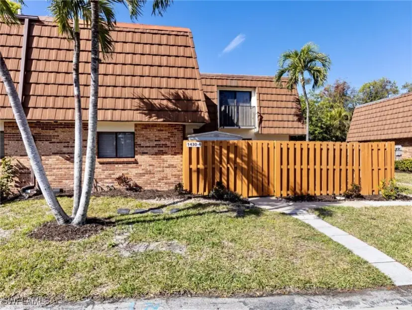 Picture of 1430 Park Shore Cir 4, Fort Myers FL 33901