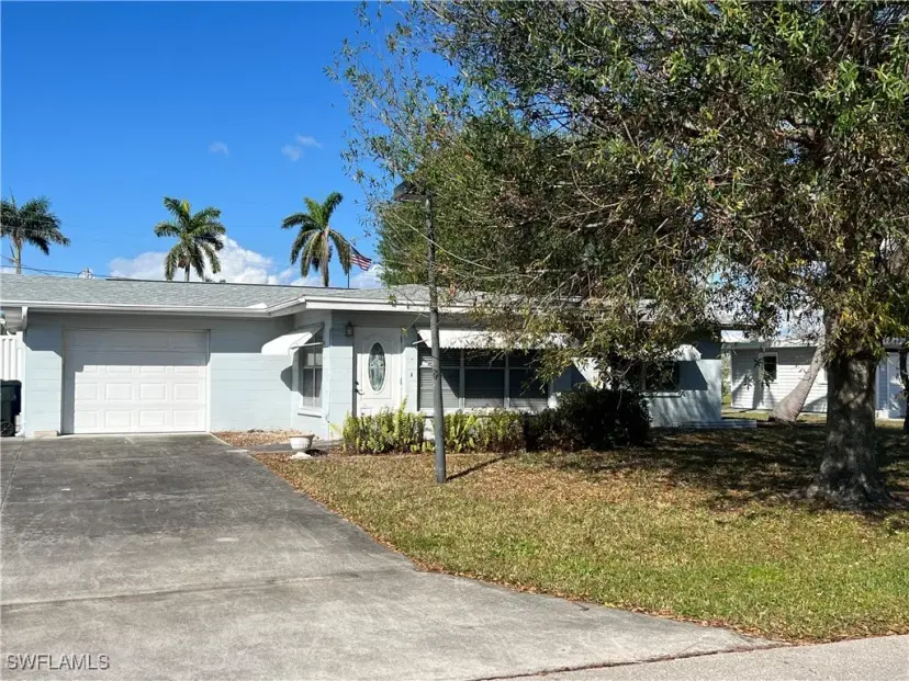 Picture of 1449 Collins Rd, Fort Myers FL 33919