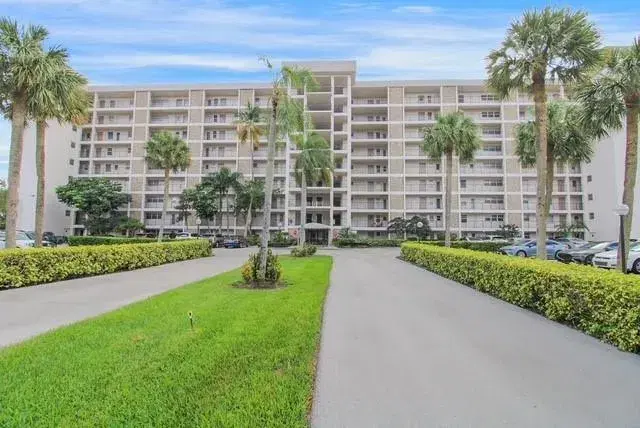 Picture of 3150 N Palm Aire Dr 704, Pompano Beach FL 33069