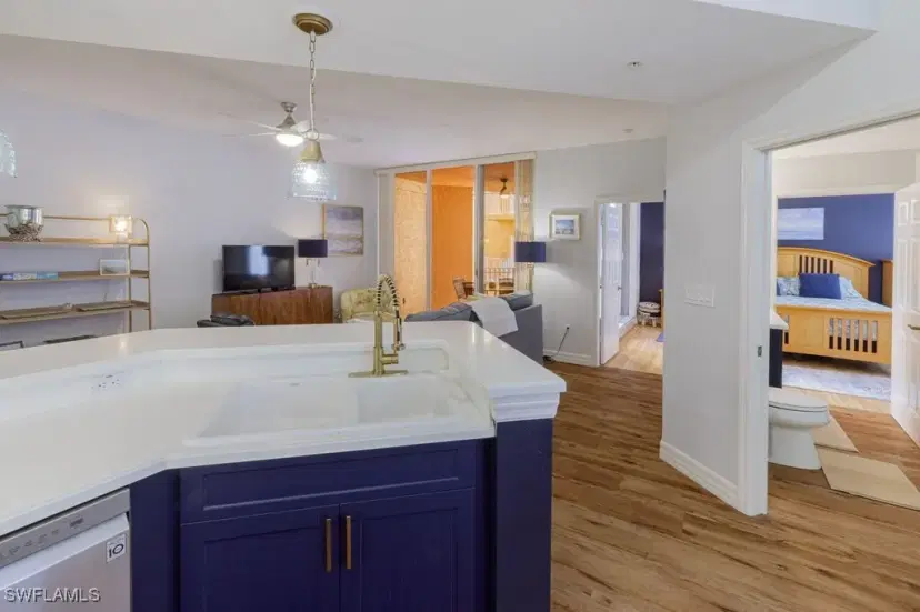 Picture of 451 Bayfront Pl 5201, Naples FL 34102