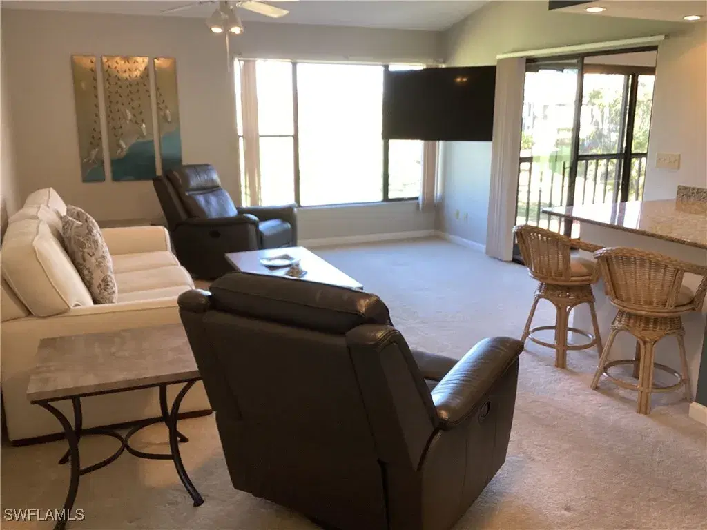 Picture of 5585 Trailwinds Dr 326, Fort Myers, FL 33907