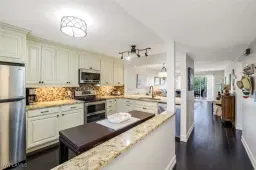 Picture of 3061 Sandpiper Bay Cir J202, Naples, FL 34112