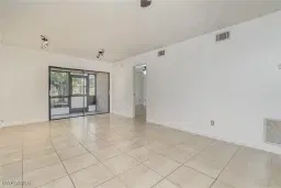 Picture of 2135 Crystal Dr 31, Fort Myers, FL 33907