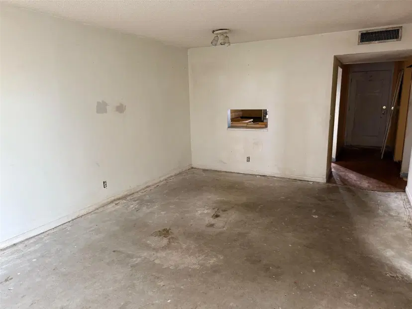 Picture of 3051 NW 46Th Ave 308, Lauderdale Lakes FL 33313