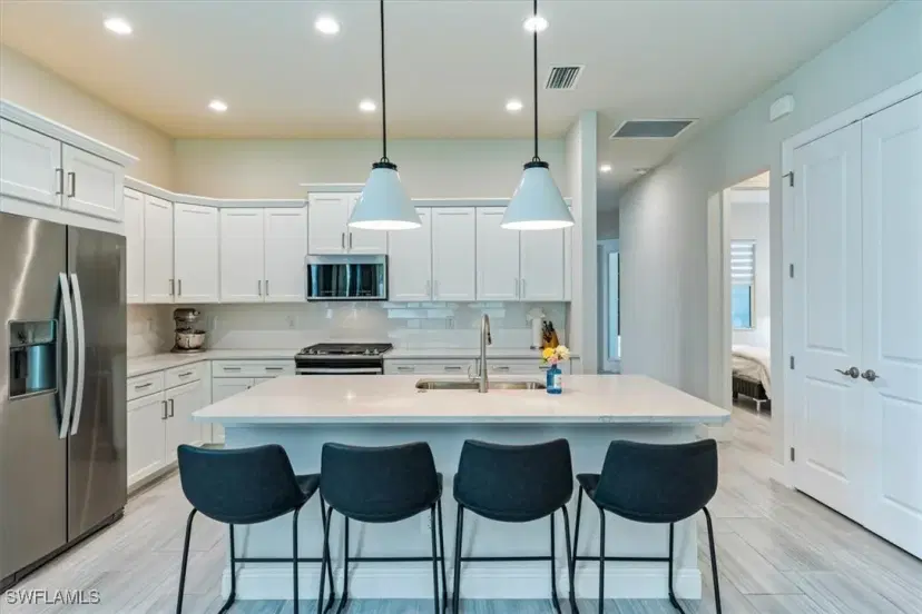 Picture of 8893 Saint Lucia Dr, Naples FL 34114
