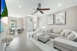 Picture of 132 Spring Lake Cir, Naples, FL 34119