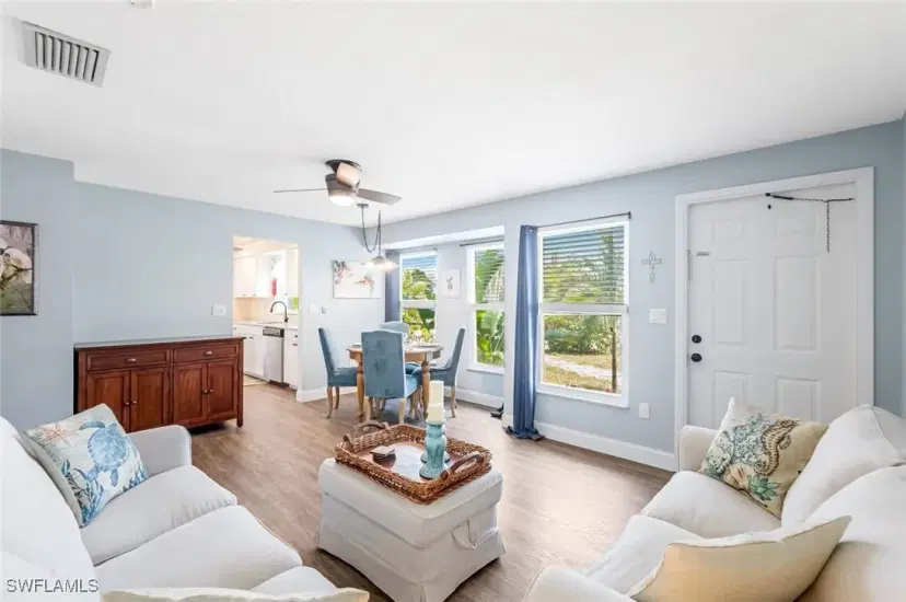Picture of 1317 Ingraham St, Naples FL 34103