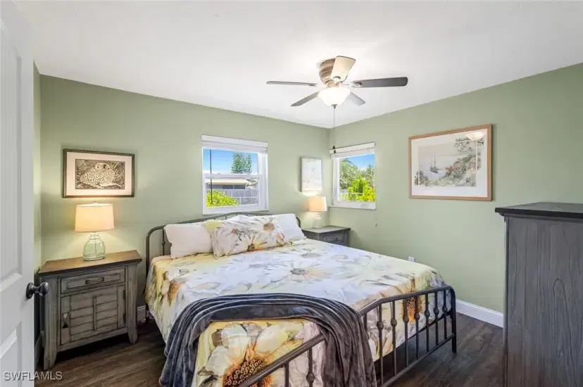 Picture of 1317 Ingraham St, Naples FL 34103