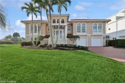 Picture of 446 Bayside Ave, Naples, FL 34108