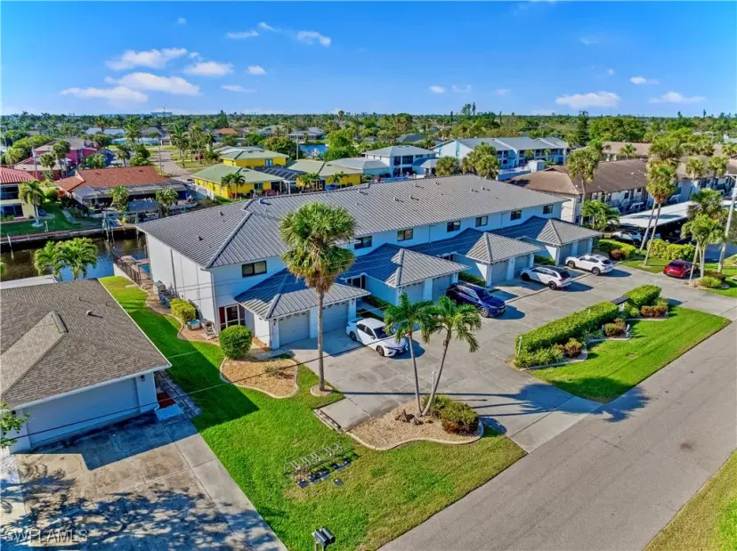 Picture of 1102 SE 39Th Ter 101, Cape Coral FL 33904