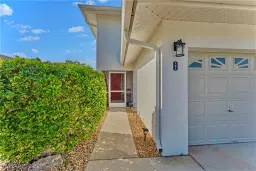 Picture of 1102 SE 39Th Ter 101, Cape Coral, FL 33904
