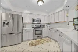 Picture of 4183 Bay Beach Ln 362, Fort Myers Beach, FL 33931
