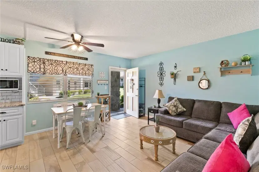 Picture of 167 N Collier Blvd H4, Marco Island FL 34145