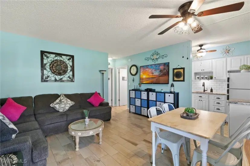 Picture of 167 N Collier Blvd H4, Marco Island FL 34145