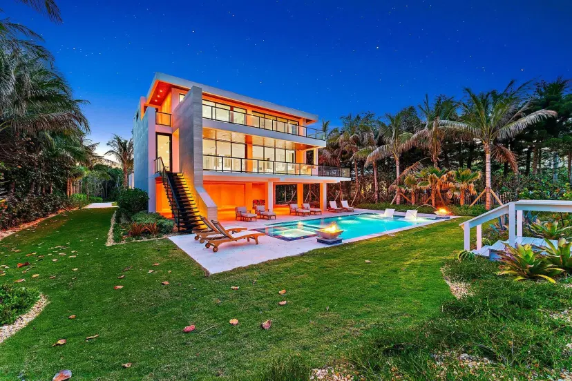Picture of 75 N Beach Road, Jupiter Island FL 33455
