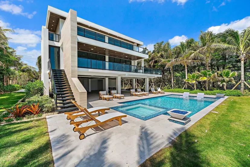 Picture of 75 N Beach Road, Jupiter Island FL 33455