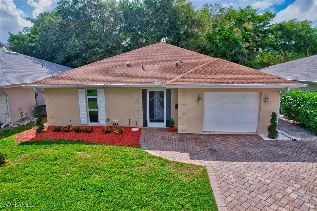 Picture of 11 Rivard Rd 19, Naples, FL 34112
