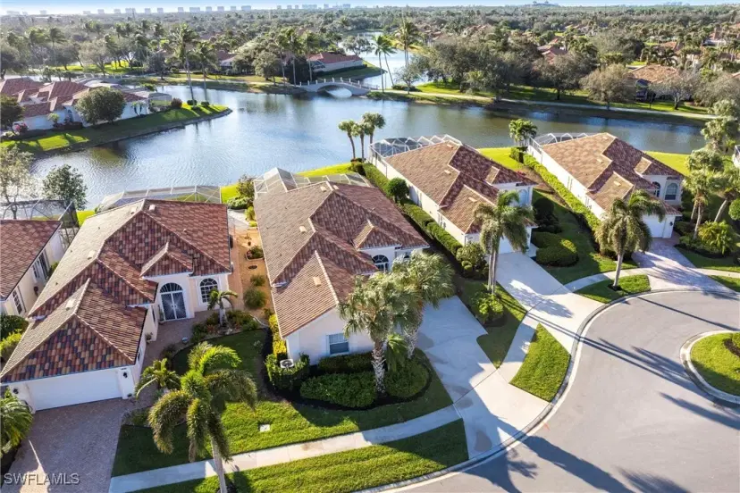 Picture of 3989 Isla Ciudad Ct, Naples FL 34109
