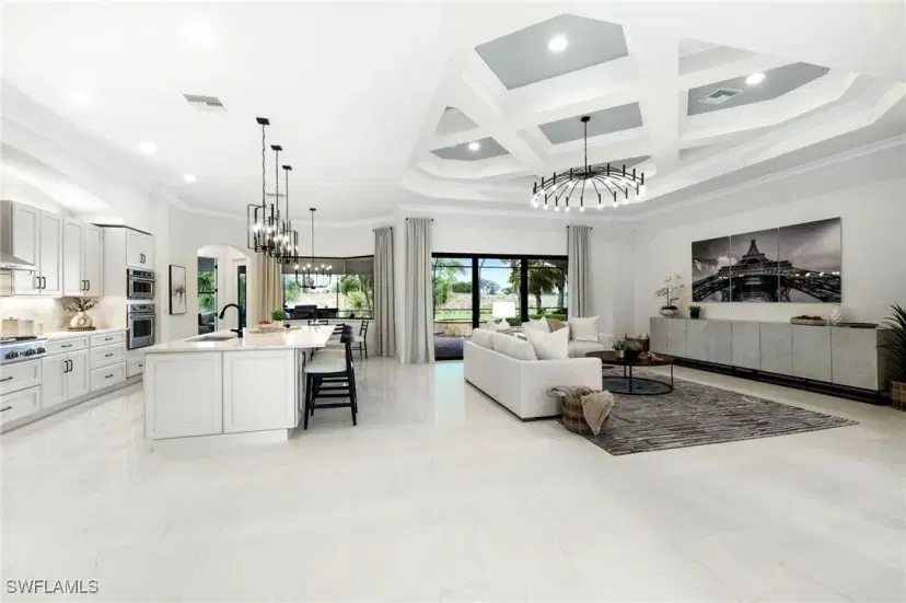 Picture of 6851 Lakewood Isle Dr, Fort Myers FL 33908