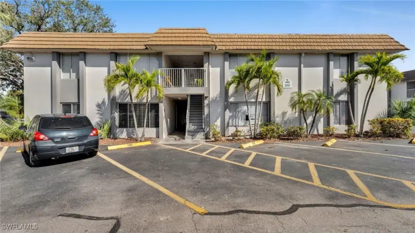 Picture of 1830 Maravilla Ave 105, Fort Myers FL 33901
