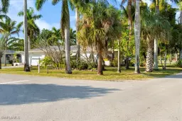 Picture of 4241 Riverview Rd, Fort Myers, FL 33905