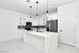 Picture of 6010 Acorn Cir, Labelle, FL 33935