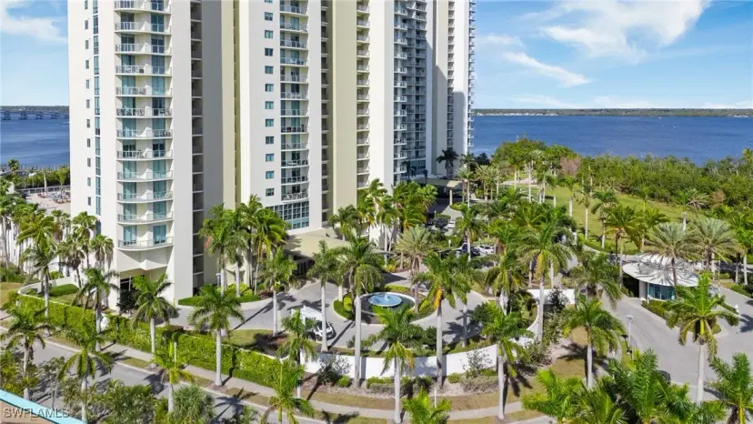 Picture of 3000 Oasis Grand Blvd 2203, Fort Myers FL 33916