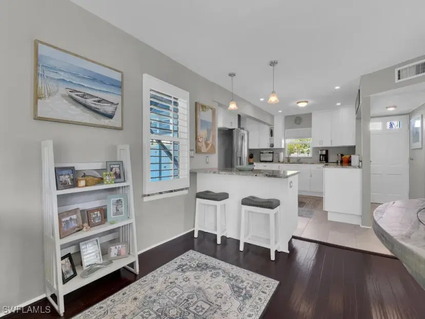 Picture of 1560 Grove Ave, Fort Myers FL 33901