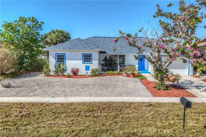Picture of 840 Wintergreen Ct, Marco Island FL 34145