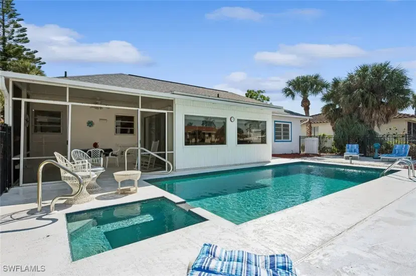 Picture of 840 Wintergreen Ct, Marco Island FL 34145