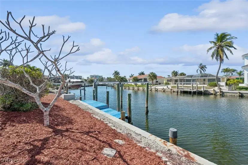Picture of 840 Wintergreen Ct, Marco Island FL 34145