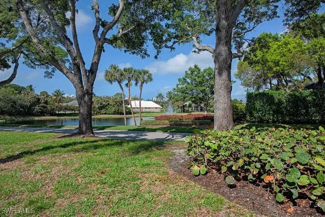 Picture of 853 Tanbark Dr 103, Naples FL 34108