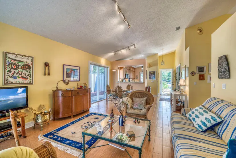Picture of 3 Commanders Drive, Palm Beach Gardens FL 33418