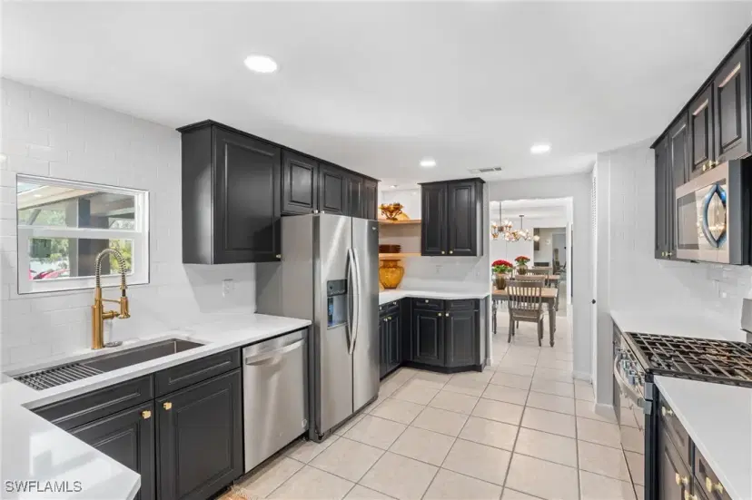 Picture of 170 5Th St, Naples FL 34113