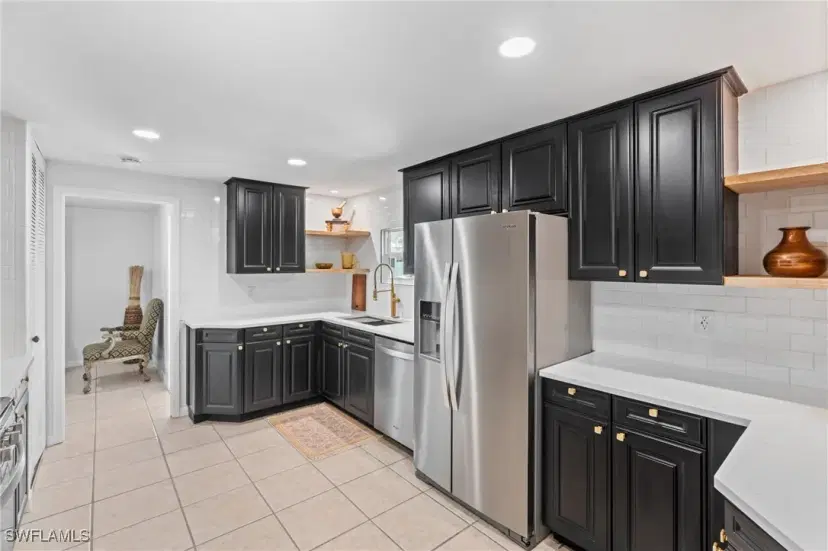 Picture of 170 5Th St, Naples FL 34113