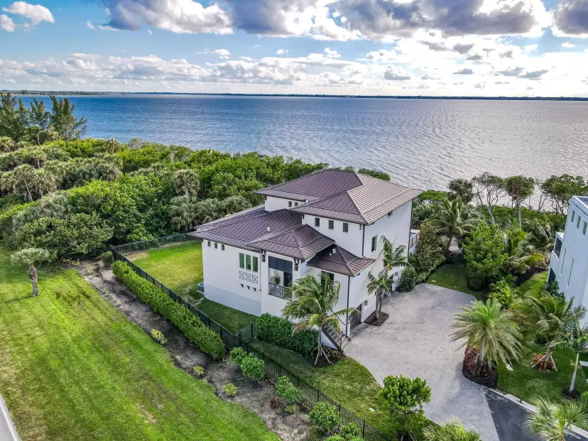 Picture of 7683 Pelican Pointe Drive, Jensen Beach FL 34957