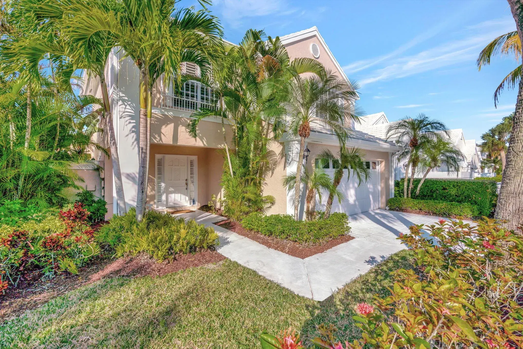 Picture of 8 Windsor Lane, Palm Beach Gardens, FL 33418