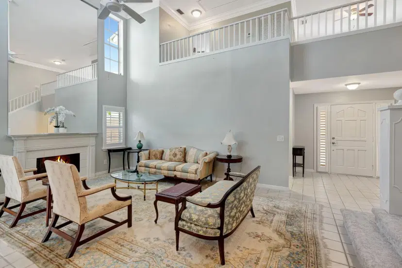 Picture of 8 Windsor Lane, Palm Beach Gardens FL 33418
