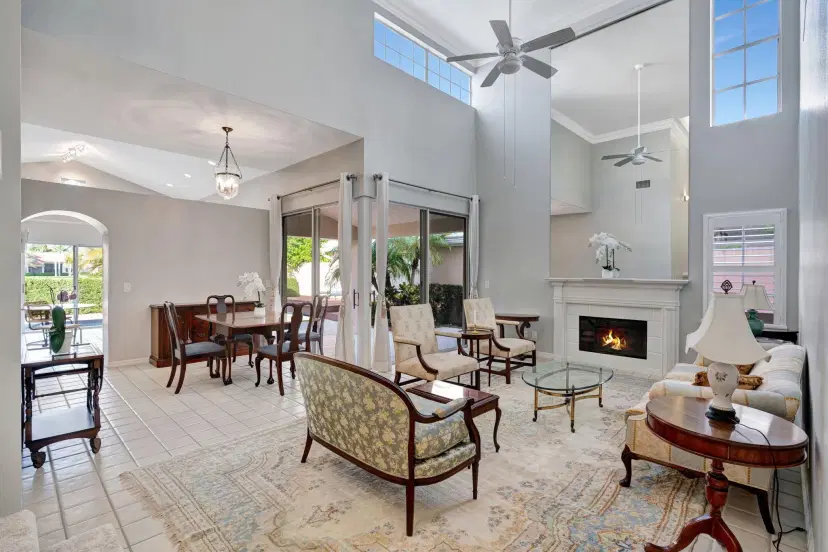 Picture of 8 Windsor Lane, Palm Beach Gardens FL 33418