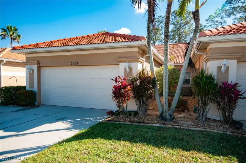 Picture of 7963 Haven Dr 1, Naples FL 34104