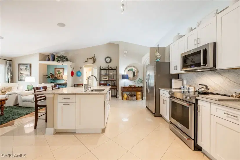 Picture of 2215 NW 6Th Pl, Cape Coral FL 33993
