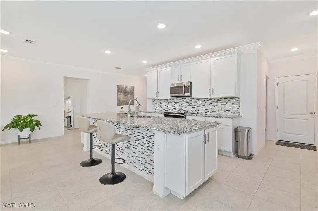 Picture of 8948 Cascade Price Cir, North Fort Myers, FL 33917