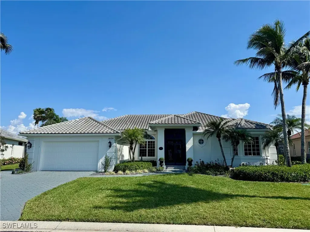Picture of 16124 Edgemont Dr, Fort Myers, FL 33908
