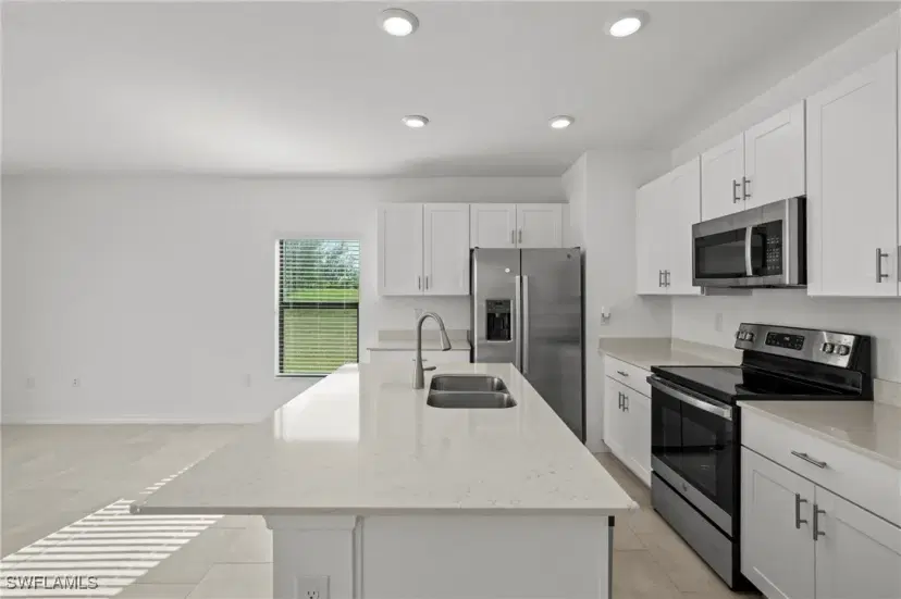 Picture of 14275 Oviedo Pl, Fort Myers FL 33905