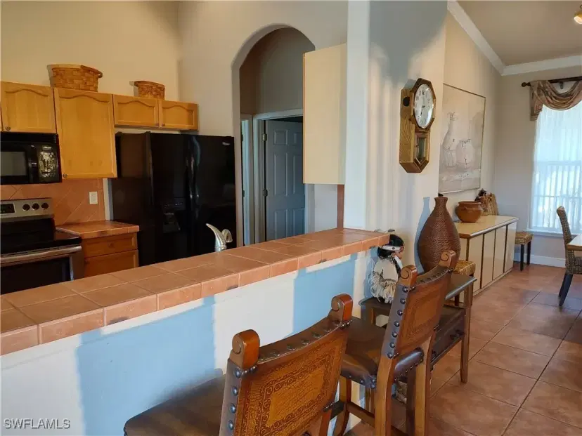 Picture of 2922 Miracle Pkwy, Cape Coral FL 33914