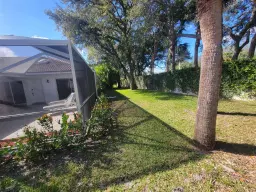Picture of 3102 Pin Oak Court B, Palm Beach Gardens, FL 33410
