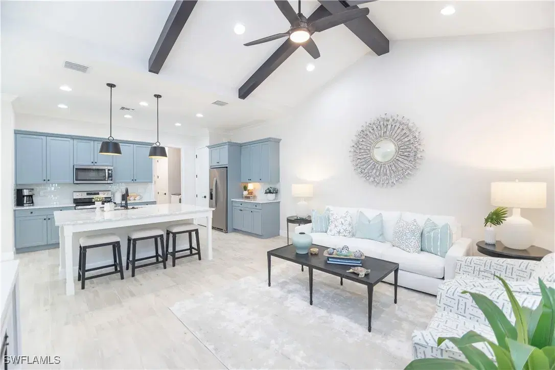 Picture of 7160 Cayo Coco Ln, Naples, FL 34113