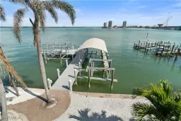 Picture of 160 Little Carlos Ln, Fort Myers Beach, FL 33931