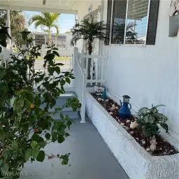 Picture of 552 Freedom St, North Fort Myers, FL 33917