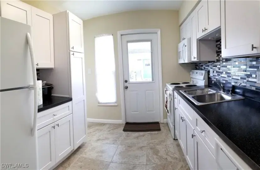 Picture of 24 Hamlin Ct, Lehigh Acres FL 33936